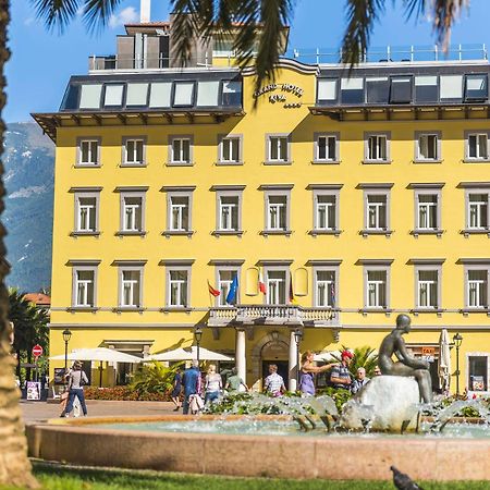 Grand Hotel Riva Exterior photo